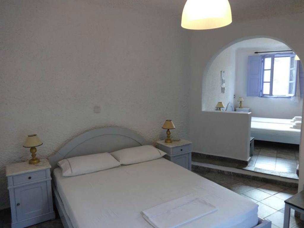 Porto Sikinos Hotel Alopronia Kamer foto